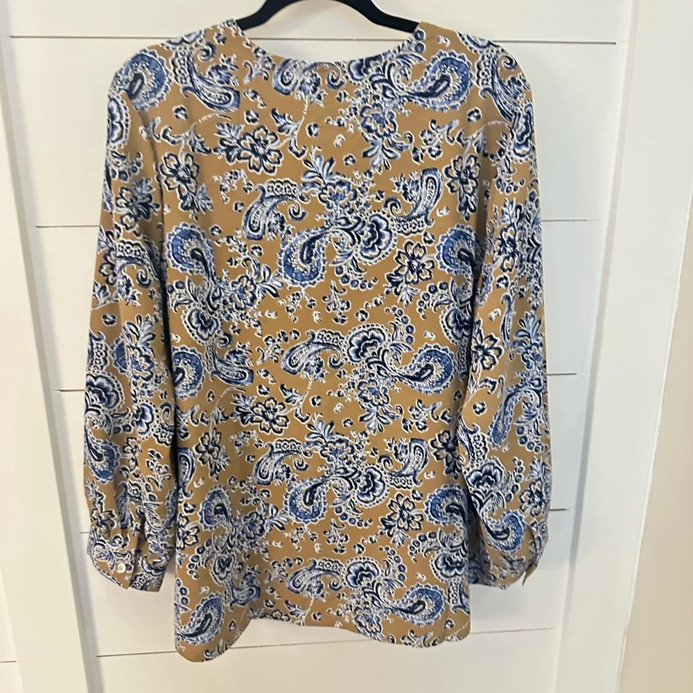 J JILL WEAVER XL Paisley Tan-Blue V Neck Polyester long sleeve top quiet luxury - Picture 2 of 12